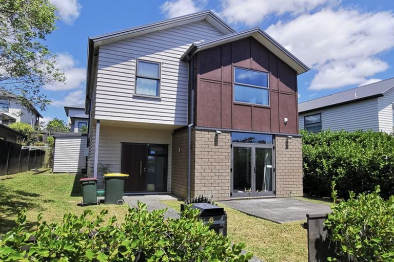 Photo of property in 6 Lane Cameron Place, Flat Bush, Auckland, 2019