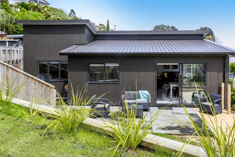 Photo of property in 14 Lavender Close, Spotswood, New Plymouth, 4310