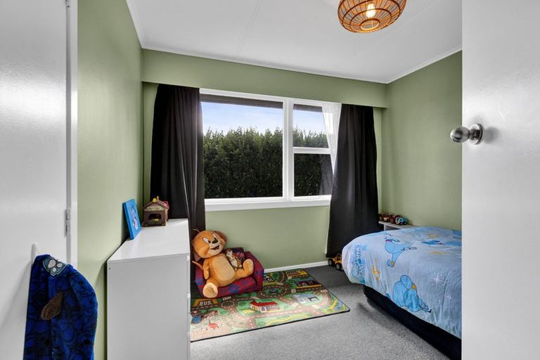 Photo of property in 28 Old South Road, Okato, 4335