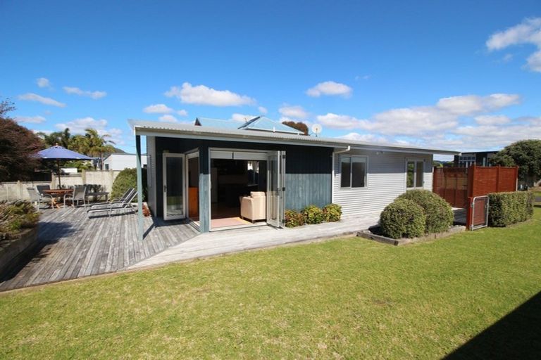 Photo of property in 170 Kowhai Avenue, Matarangi, Whitianga, 3592