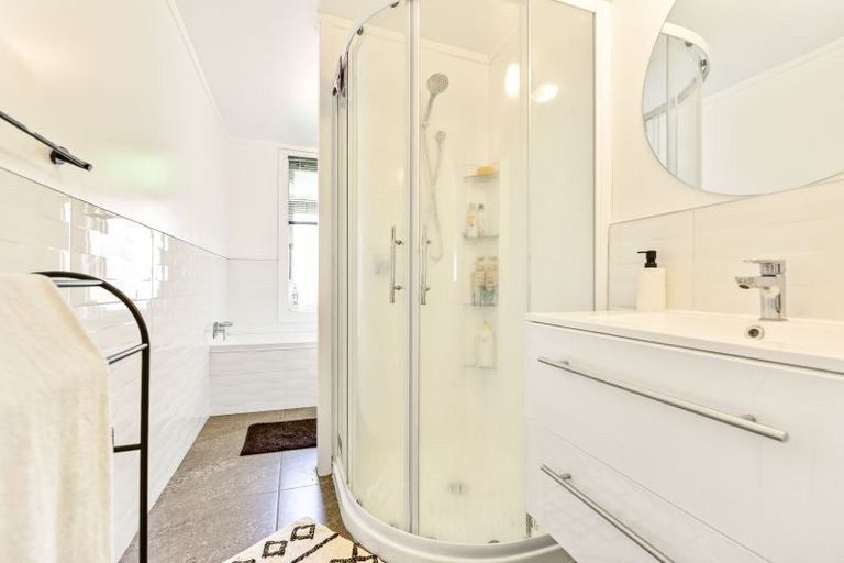 Photo of property in 34 Te Aroha Street, Hamilton East, Hamilton, 3216