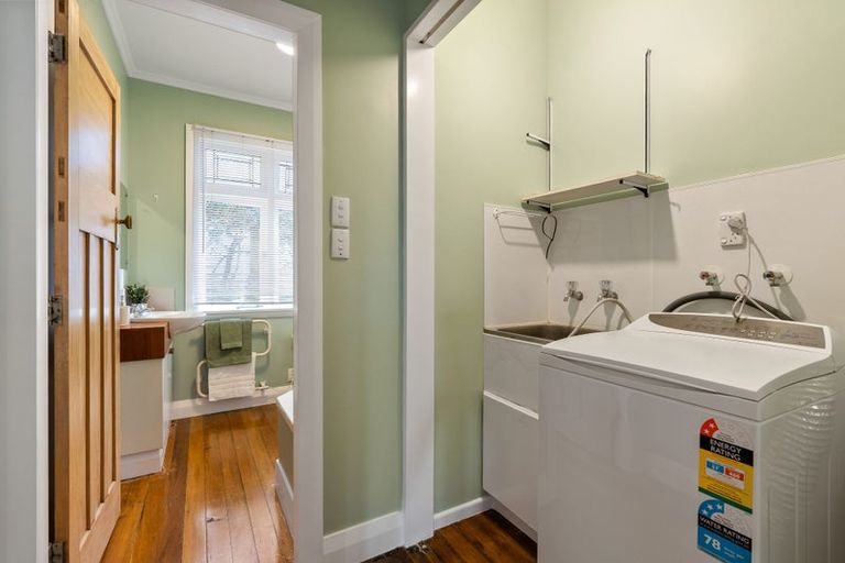 Photo of property in 82 Mortimer Terrace, Brooklyn, Wellington, 6021
