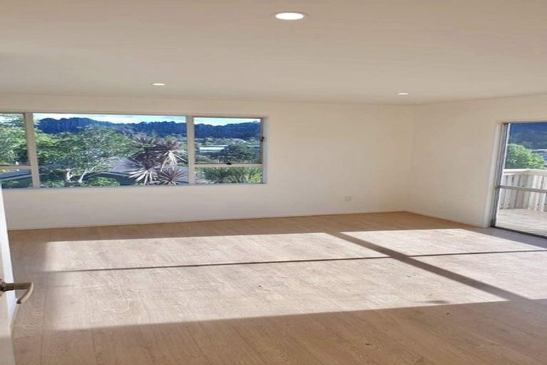 Photo of property in 2/84a Captain Scott Road, Glen Eden, Auckland, 0602