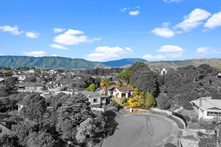 Photo of property in 19 Napier Grove, Waikanae Beach, Waikanae, 5036