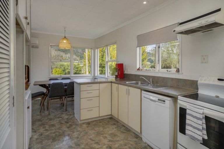 Photo of property in 228 Saint Vincent Street, Toi Toi, Nelson, 7010