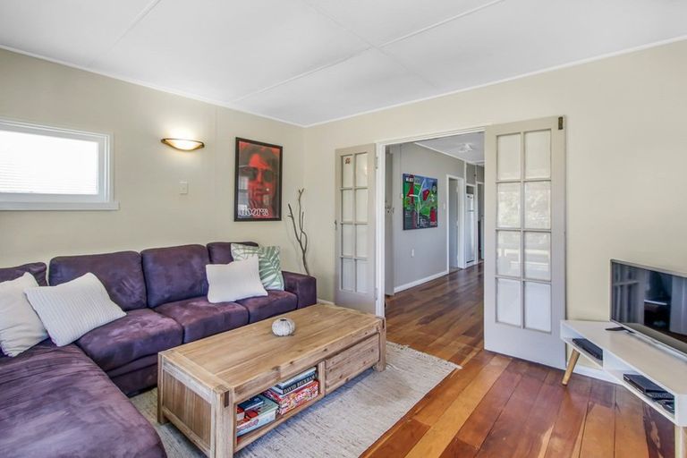 Photo of property in 86 Rua Avenue, Waitarere Beach, Levin, 5510