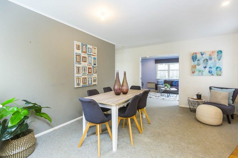 Photo of property in 29 Korau Grove, Stokes Valley, Lower Hutt, 5019