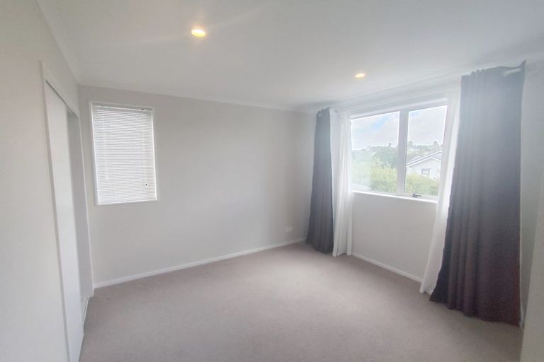 Photo of property in 3 Ambar Ridge Avenue, Massey, Auckland, 0614