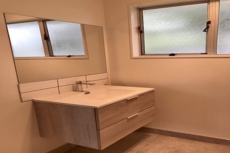 Photo of property in 2/84a Captain Scott Road, Glen Eden, Auckland, 0602