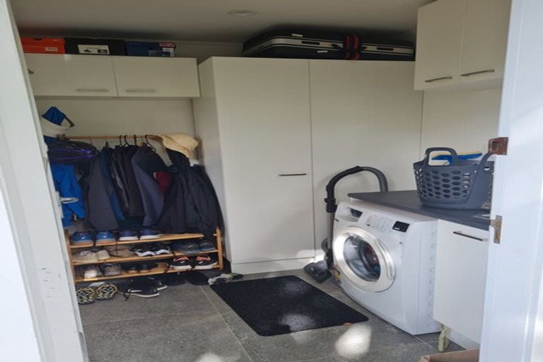 Photo of property in 2/84a Captain Scott Road, Glen Eden, Auckland, 0602