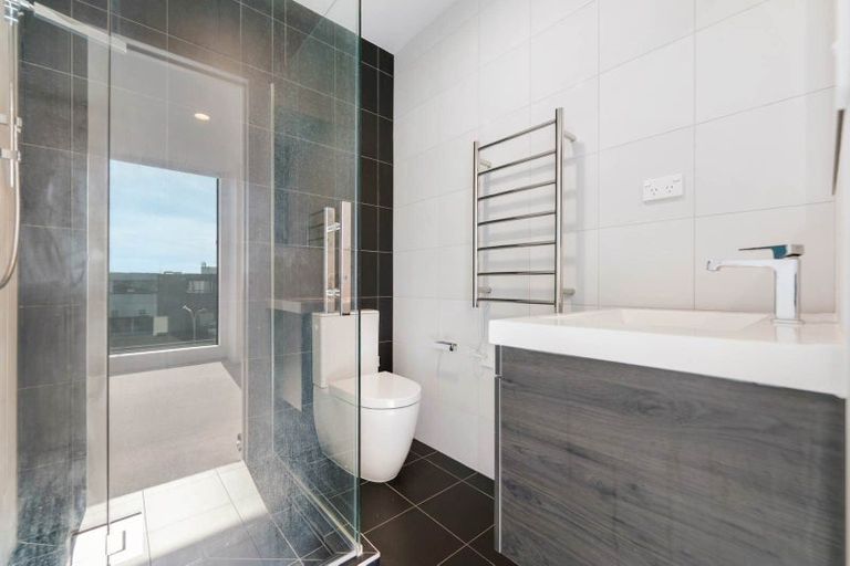 Photo of property in 413/19 Rawene Road, Birkenhead, Auckland, 0626