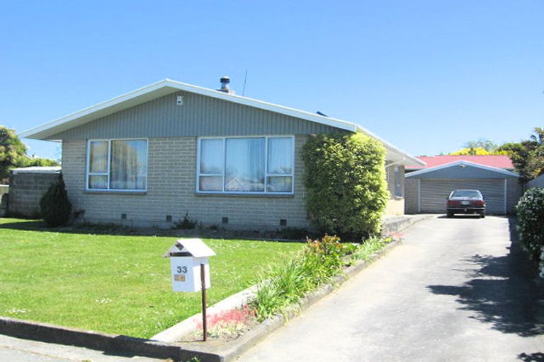 Photo of property in 33 Rossiter Avenue, Redwood, Christchurch, 8051
