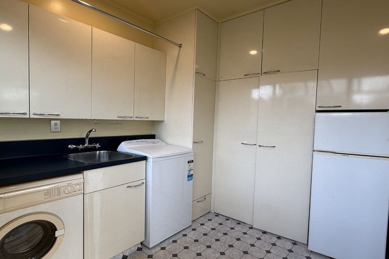 Photo of property in 64 Hamilton Avenue, Ilam, Christchurch, 8041