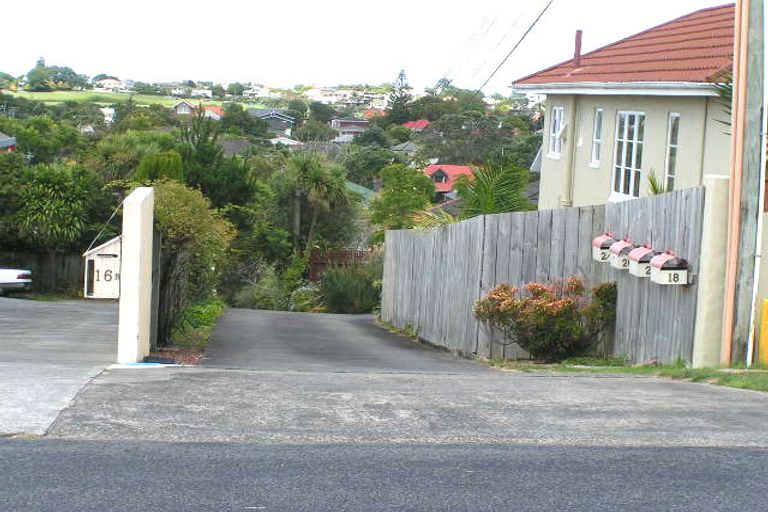 Photo of property in 20 Onepoto Road, Hauraki, Auckland, 0622