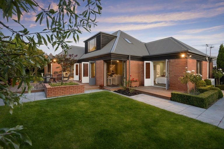 Photo of property in 79a Jeffreys Road, Fendalton, Christchurch, 8052