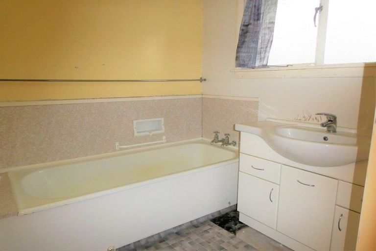 Photo of property in 20 Marlborough Street, Greymouth, 7805