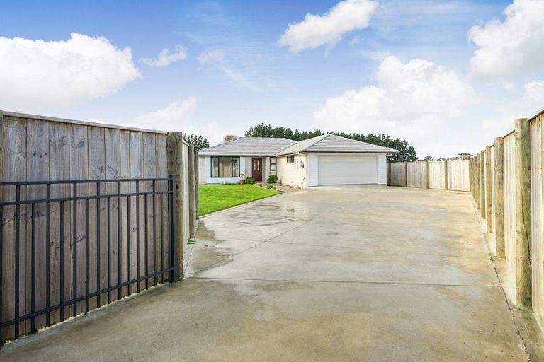 Photo of property in 34 Oldfield Lane, Marton, 4710