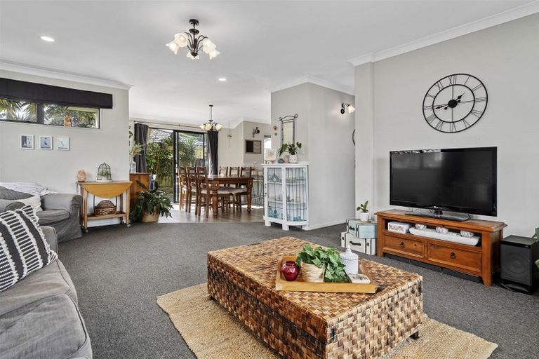 Photo of property in 19 Lisa Place, Brookfield, Tauranga, 3110