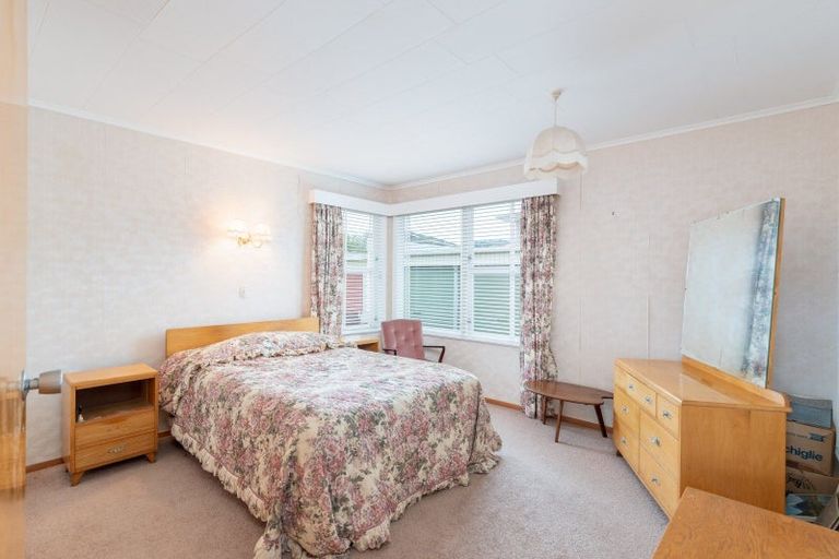 Photo of property in 4 Rosebank Avenue, Avalon, Lower Hutt, 5011