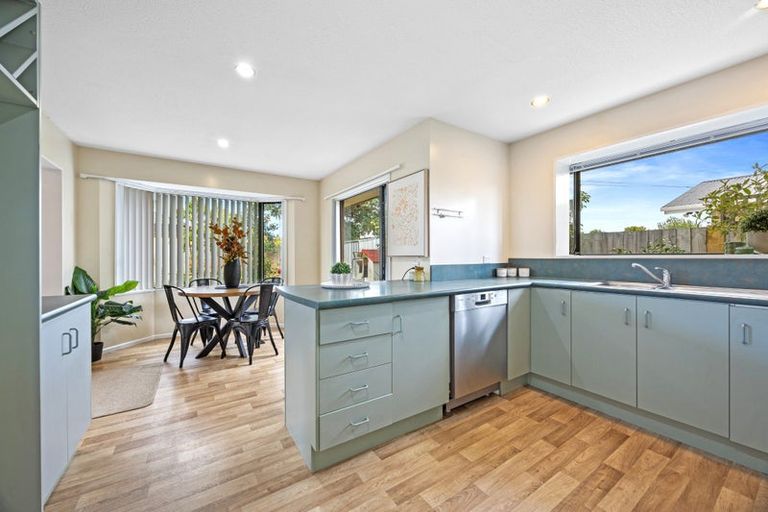 Photo of property in 91a Prestons Road, Redwood, Christchurch, 8051