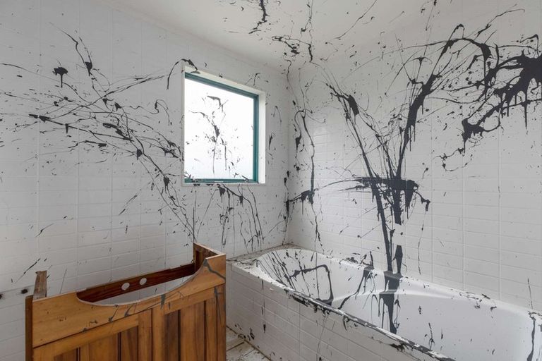 Photo of property in 112 Lone Kauri Road, Karekare, New Lynn, 0772