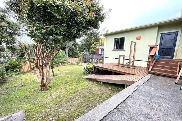 Photo of property in 20 Ngaio Street, Strandon, New Plymouth, 4312