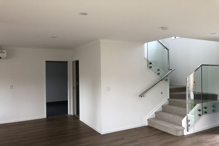 Photo of property in 73c Clevedon Road, Papakura, 2110