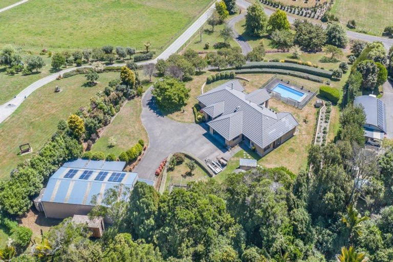 Photo of property in 40 Manakau Heights Drive, Manakau, Otaki, 5583