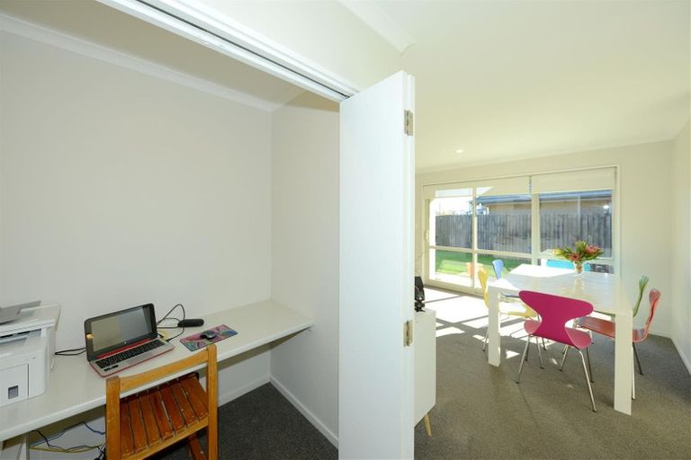 Photo of property in 38 Te Whenu Crescent, Marshland, Christchurch, 8083