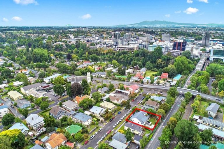 Photo of property in 13 Myrtle Street, Hamilton East, Hamilton, 3216