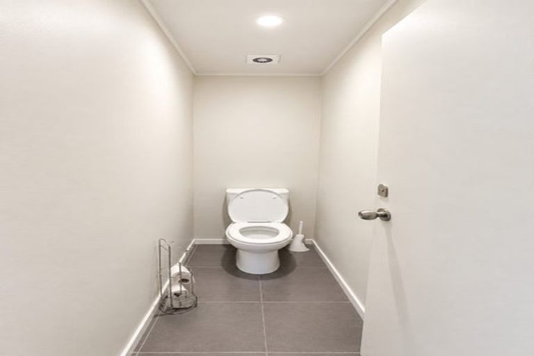 Photo of property in 264 Yaldhurst Road, Avonhead, Christchurch, 8042