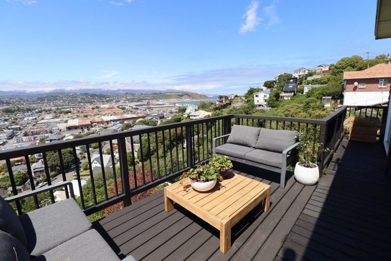 Photo of property in 93 Duncan Terrace, Kilbirnie, Wellington, 6022