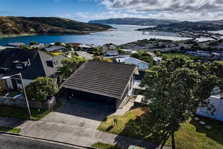 Photo of property in 25 Eskdale Road, Papakowhai, Porirua, 5024