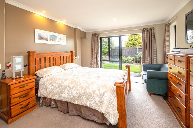 Photo of property in 9 Sea Eagles Place, North New Brighton, Christchurch, 8083