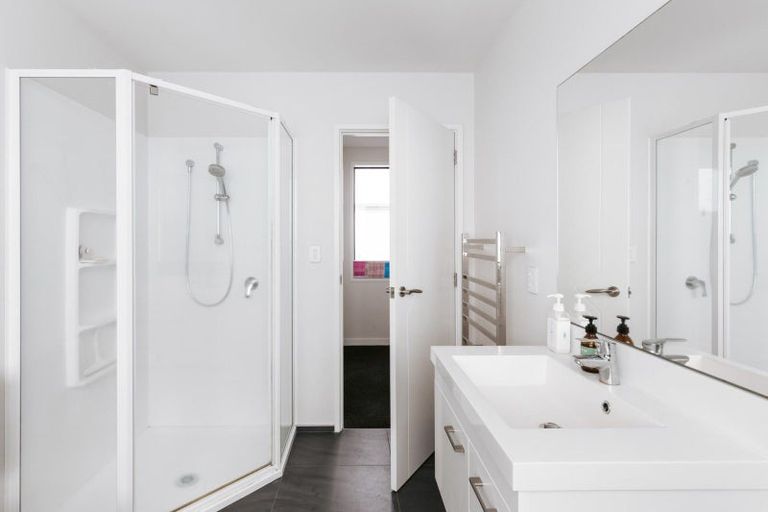 Photo of property in 21 Te Paea Crescent, Papamoa Beach, Papamoa, 3118