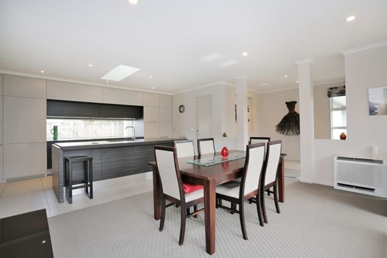 Photo of property in 10 Northside Drive, Waikiwi, Invercargill, 9810