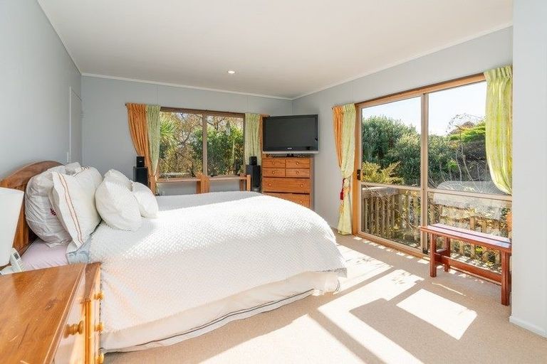 Photo of property in 19 Langdale Avenue, Paraparaumu, 5032