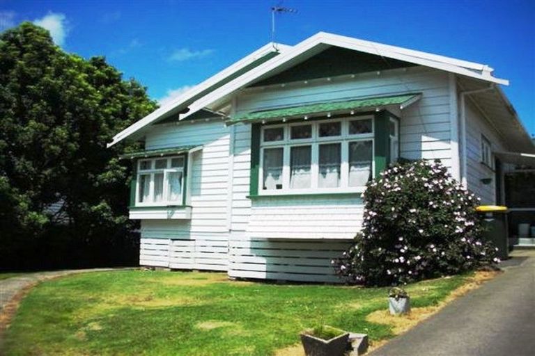 Photo of property in 1/46 Swaffield Road, Papatoetoe, Auckland, 2025
