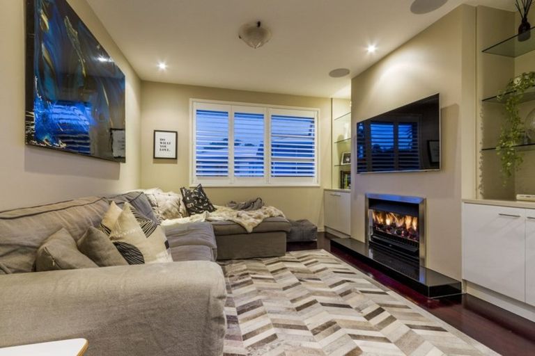 Photo of property in 13 Red Bluff Rise, Campbells Bay, Auckland, 0630