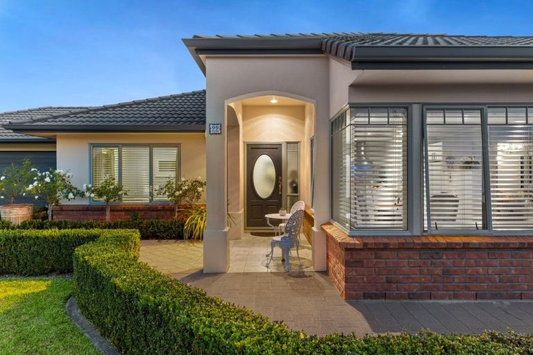 Photo of property in 22 Manor Park Drive, Pyes Pa, Tauranga, 3112