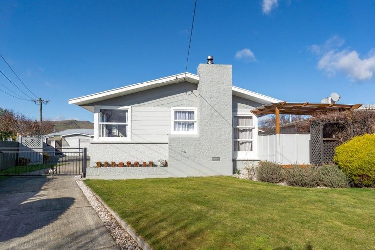 Photo of property in 15 Karina Crescent, Redwoodtown, Blenheim, 7201