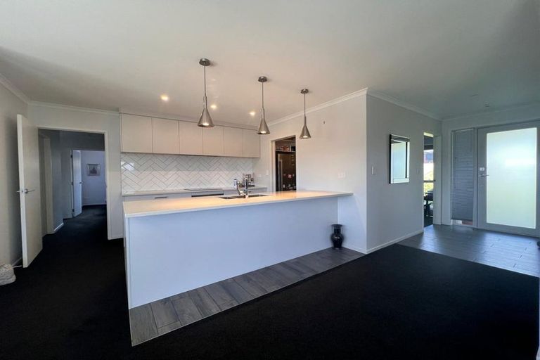 Photo of property in 8 Harriet Johnston Drive, Pokeno, 2402