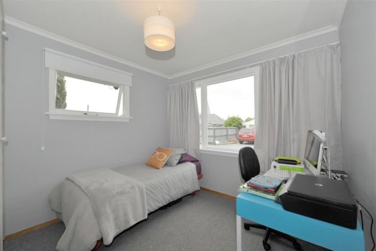Photo of property in 28 Reynolds Avenue, Bishopdale, Christchurch, 8053