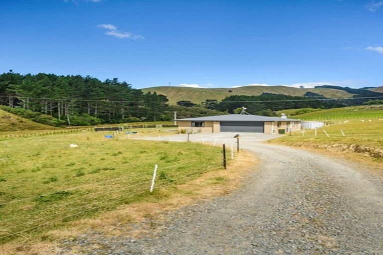 Photo of property in 149 Albert Road, Tokomaru, Palmerston North, 4474