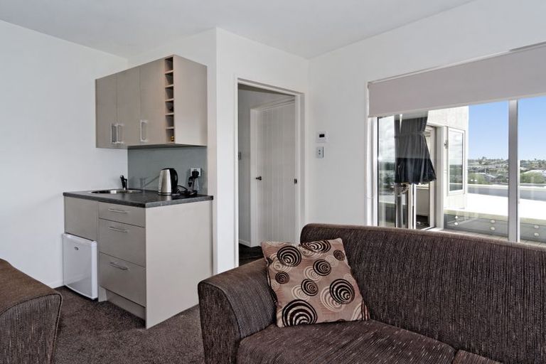 Photo of property in 27 Seacrest Drive, West Harbour, Auckland, 0618