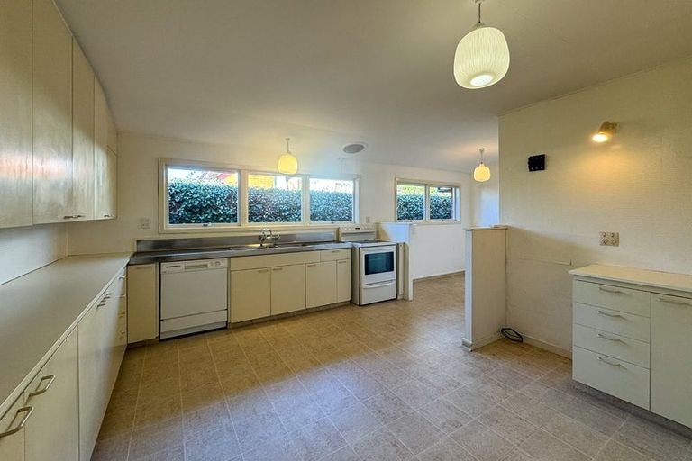Photo of property in 11 Tuirau Place, Ilam, Christchurch, 8041