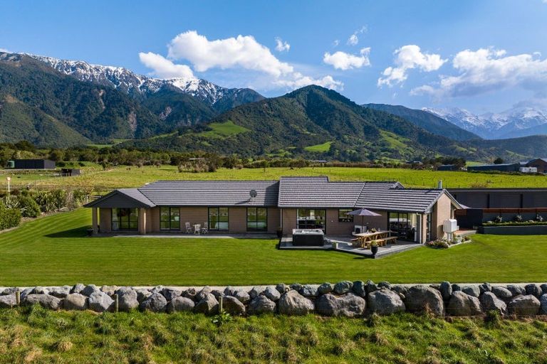 Photo of property in 53 Koura Bay Drive, Hapuku, Kaikoura, 7371