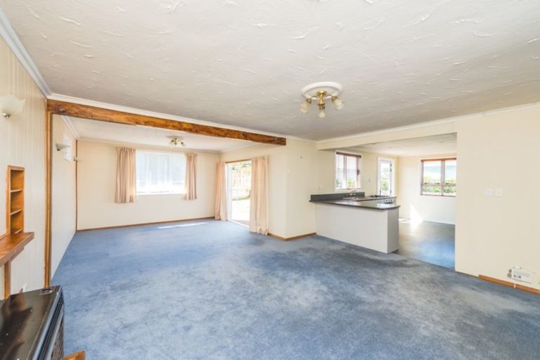 Photo of property in 12 Aotea Street, Castlecliff, Whanganui, 4501