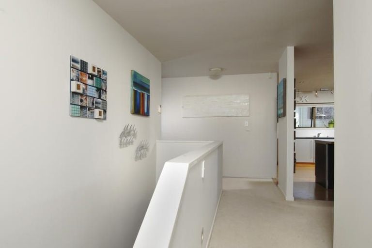 Photo of property in 2/533 Beach Road, Murrays Bay, Auckland, 0630