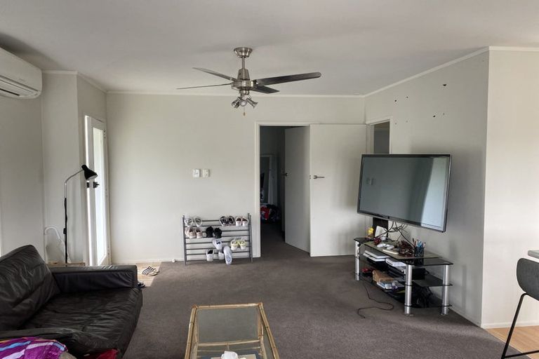 Photo of property in 2/78 Archers Road, Glenfield, Auckland, 0629